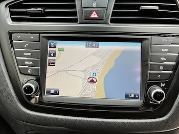 Used Hyundai i20 2017 for sale - 79482786: Photo