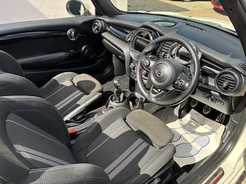 Used MINI Convertible 2018 for sale - 79743662: Photo