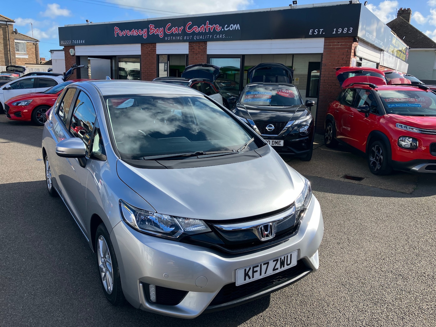 Used Honda Jazz 2017 for sale - 76357793: Photo 2