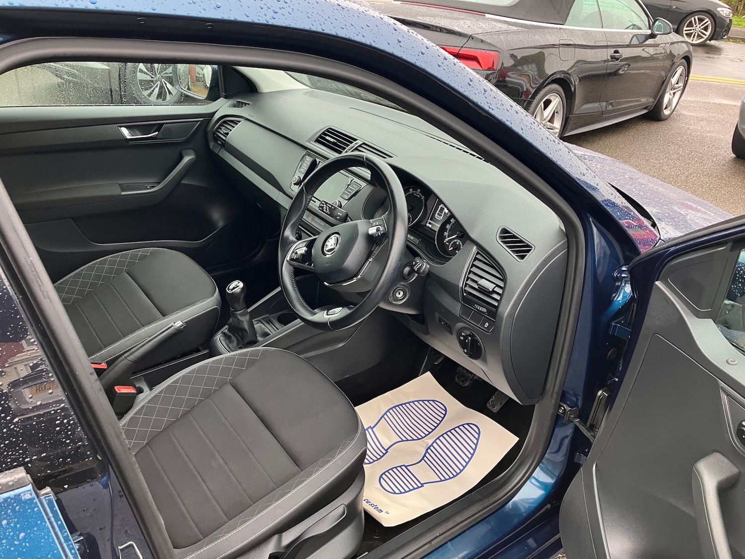 Used Skoda Fabia 2021 for sale - 77820062: Photo 2