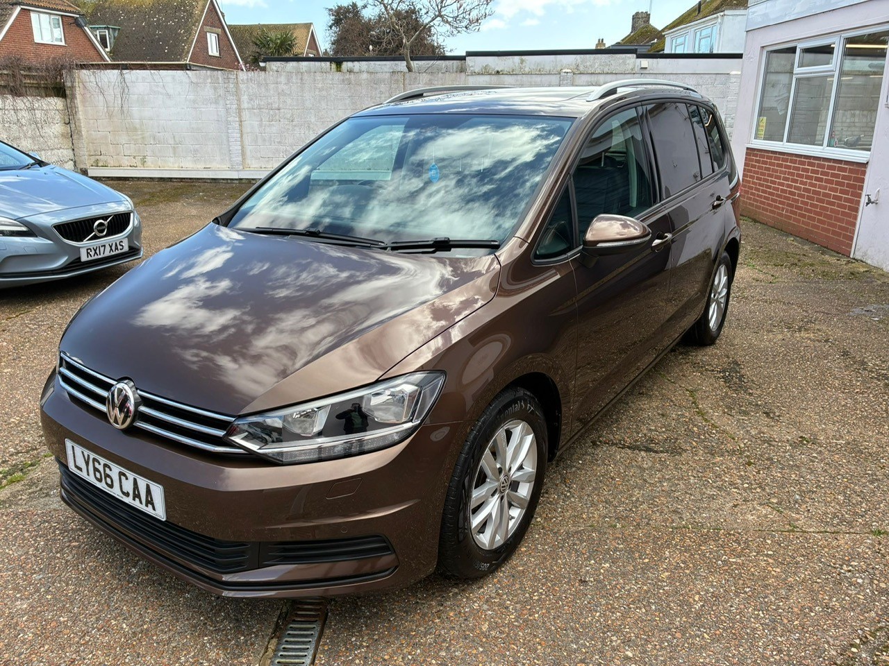 Used Volkswagen Touran 2016 for sale - 77890572: Photo 10