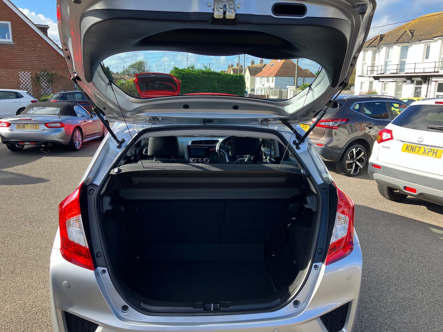 Used Honda Jazz 2017 for sale - 76625722: Photo 8