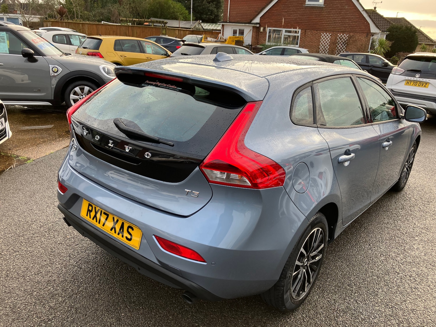 Used Volvo V40 2017 for sale - 77706480: Photo 10