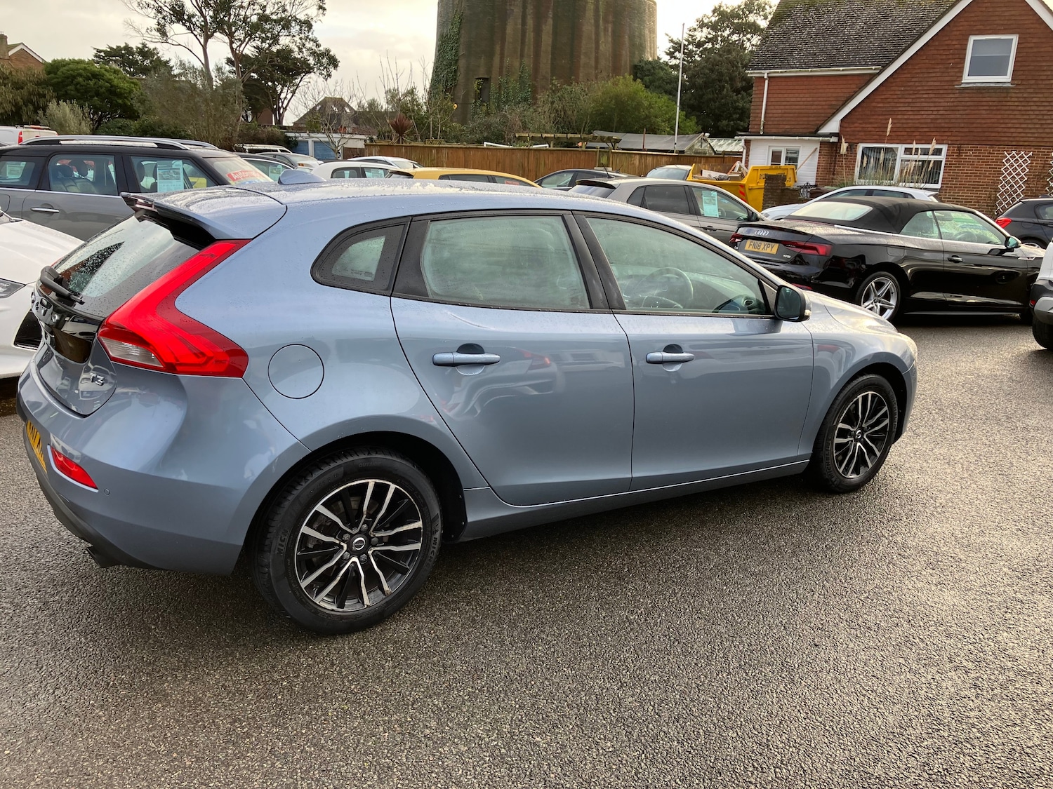 Used Volvo V40 2017 for sale - 77706480: Photo 7
