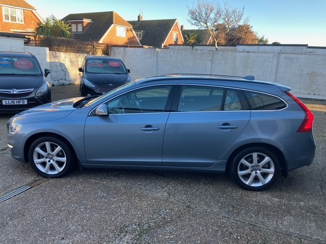 Used Volvo V60 2017 for sale - 77241503: Photo 9
