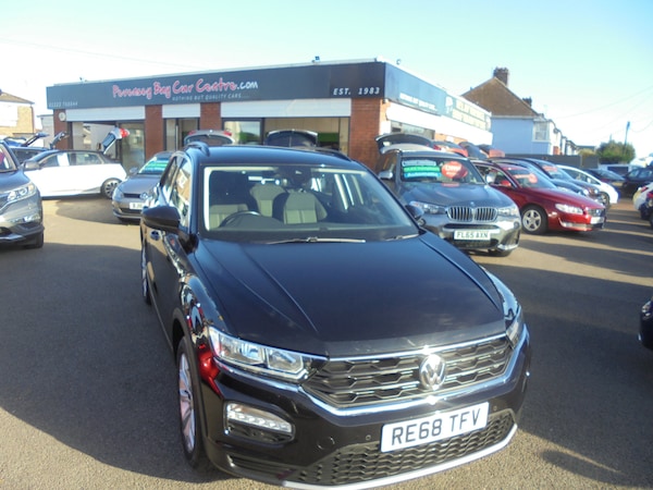 Used Volkswagen T-Roc 2018 for sale - 73345821: Photo 1