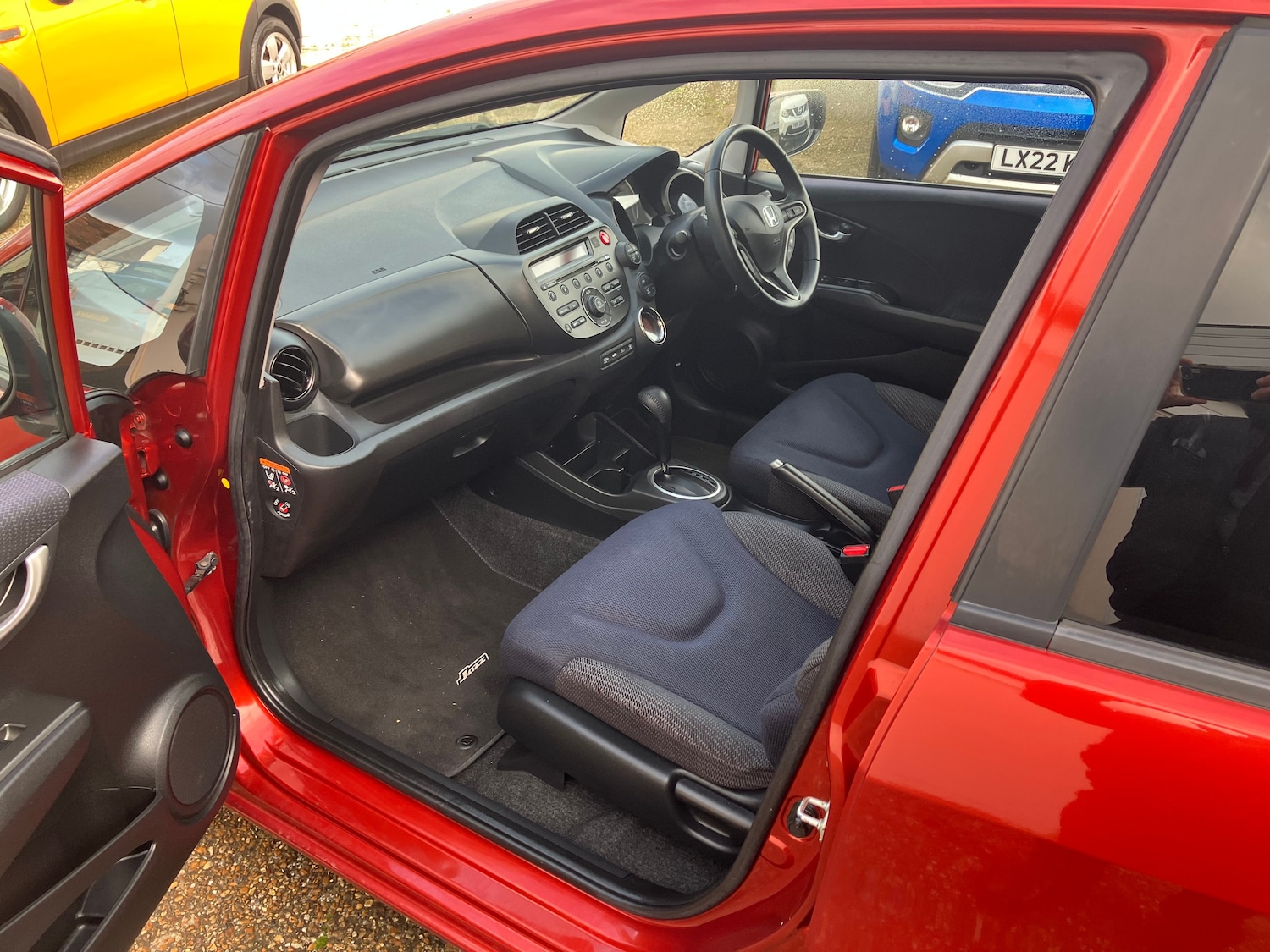 Used Honda Jazz 2014 for sale - 76565596: Photo 6