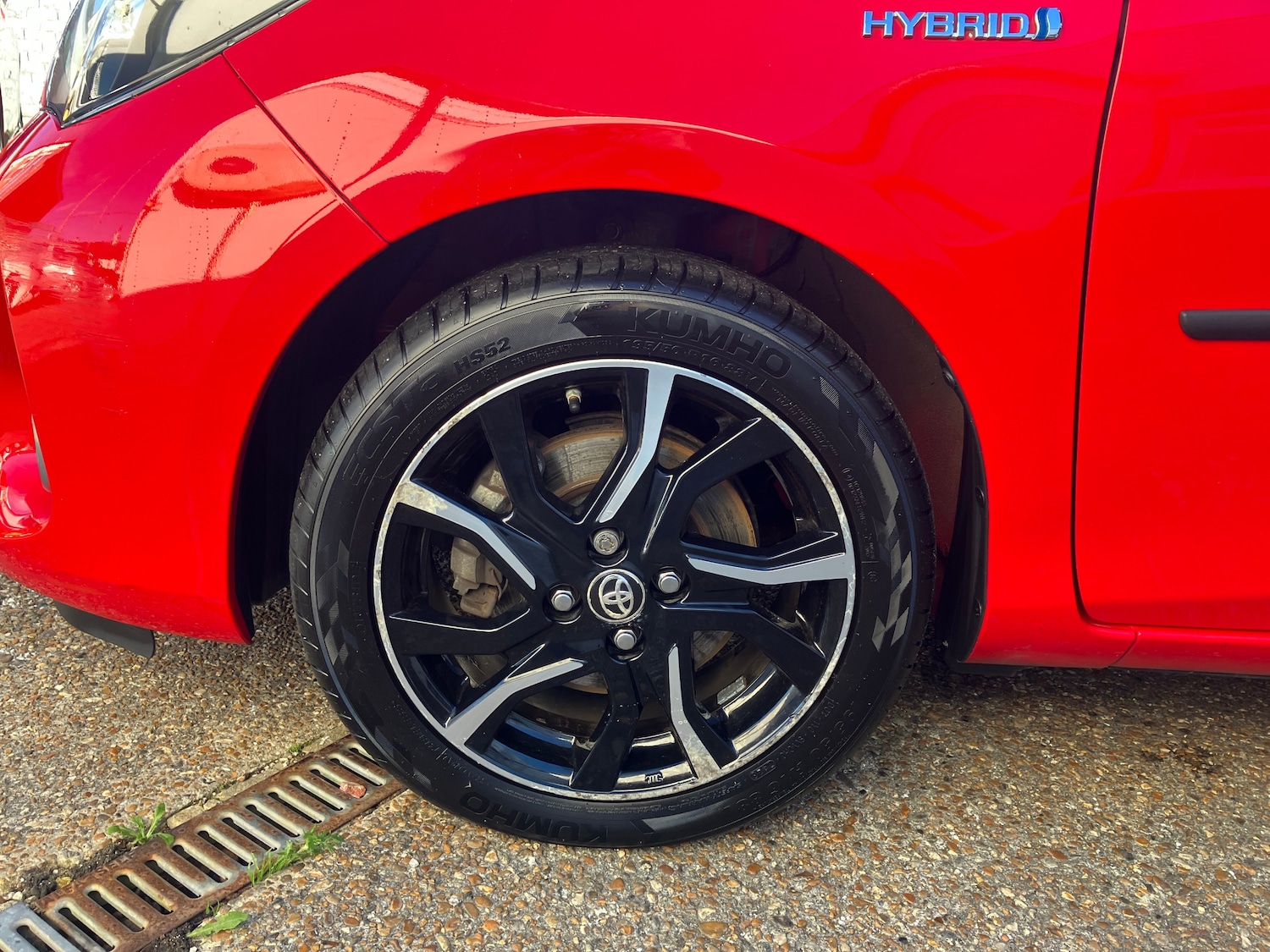 Used Toyota Yaris 2016 for sale - 76697890: Photo 12