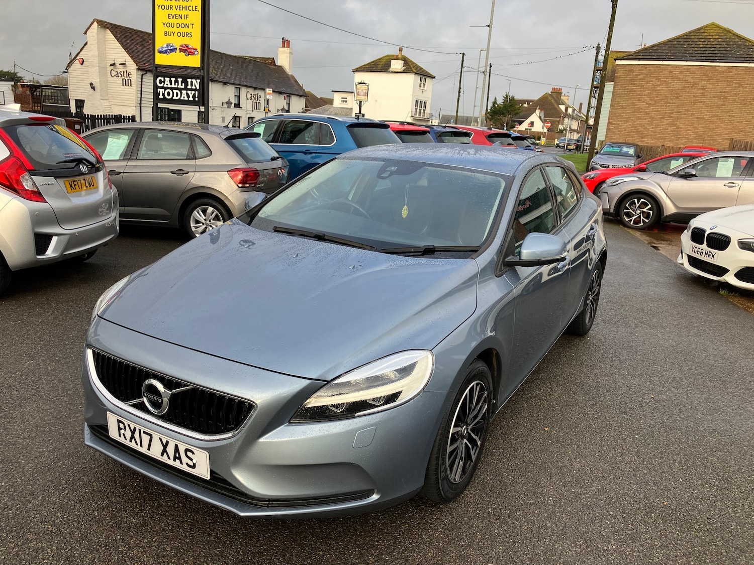 Used Volvo V40 2017 for sale - 77483283: Photo 5