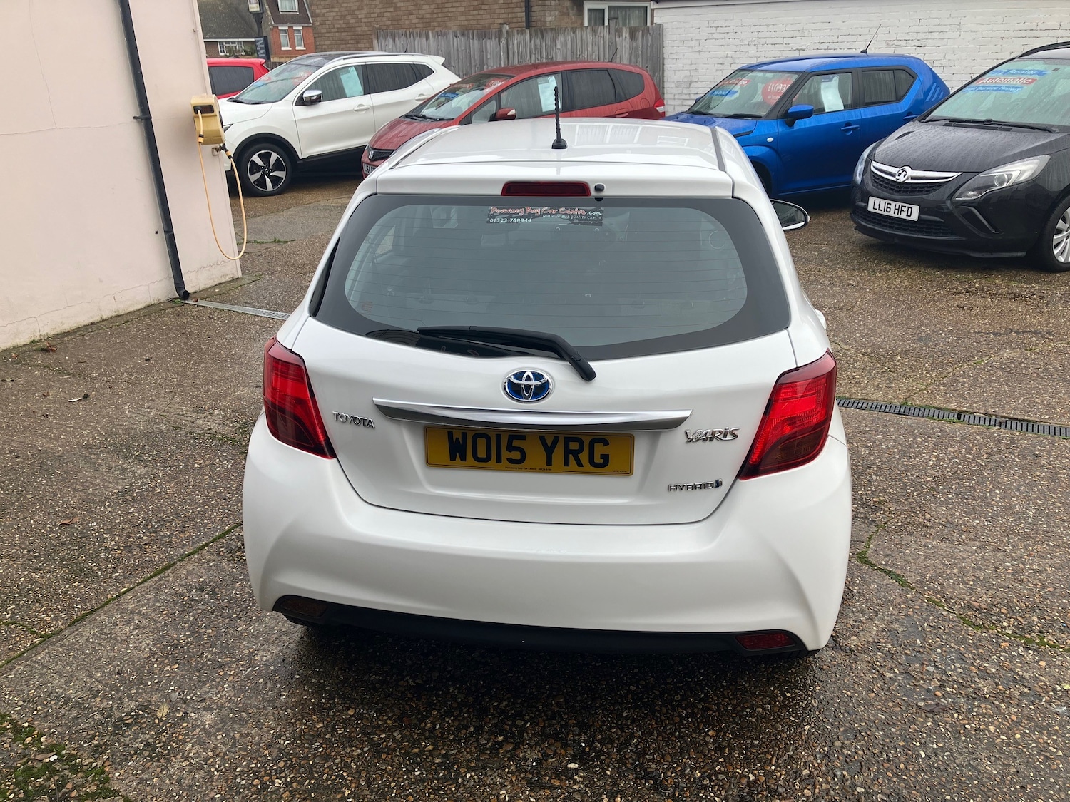 Used Toyota Yaris 2015 for sale - 77171415: Photo 3