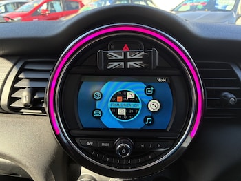 Used MINI Hatch 2018 for sale - 79335241: Photo