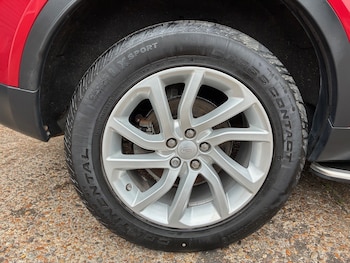 Used Land Rover Discovery Sport 2018 for sale - 79156355: Photo