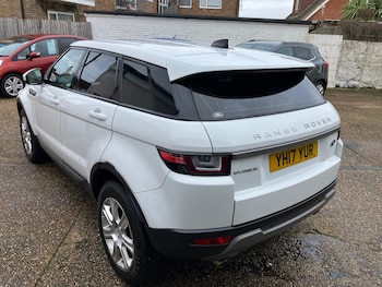 Used Land Rover Range Rover Evoque 2017 for sale - 77533707: Photo
