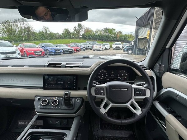 Used Land Rover Defender 2022 for sale - 74499690: Photo 9