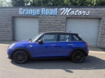 Used MINI Hatch 2018 for sale - 75811007: Photo
