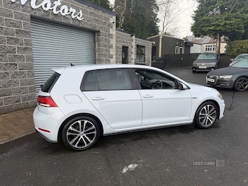 Used Volkswagen Golf 2019 for sale - 78388569: Photo
