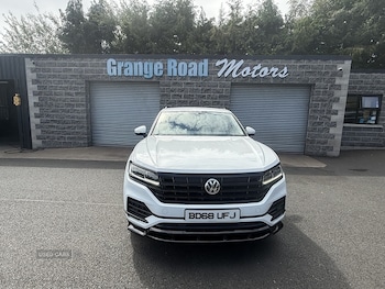 Used Volkswagen Touareg 2018 for sale - 79375104: Photo
