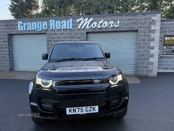 Used Land Rover Defender 2025 for sale - 77672456: Photo