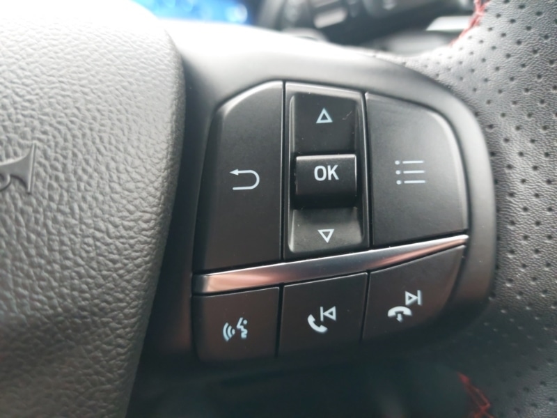 Used Ford Focus 2023 for sale - 77034804: Photo 12