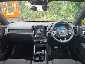 Used Volvo XC40 2024 for sale - 79332524: Photo
