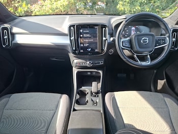Used Volvo XC40 2023 for sale - 79303046: Photo