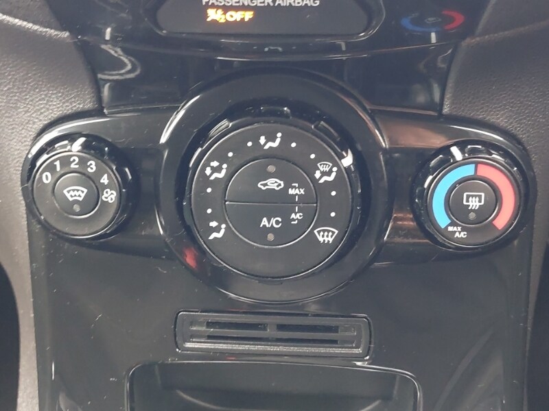 Used Ford Fiesta 2015 for sale - 77847298: Photo 16