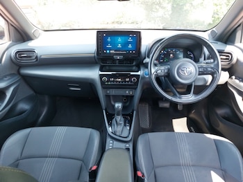 Used Toyota Yaris Cross 2022 for sale - 78669579: Photo