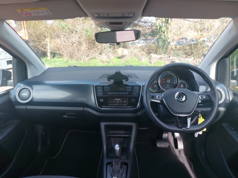 Used Volkswagen up! 2023 for sale - 77908075: Photo 2