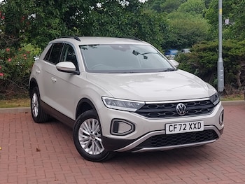 Used Volkswagen T-Roc 2023 for sale - 78816693: Photo