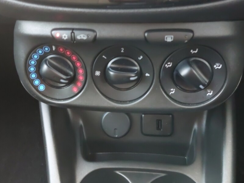 Used Vauxhall Corsa 2018 for sale - 77242090: Photo 17