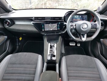 Used Alfa Romeo Junior 2025 for sale - 78094110: Photo