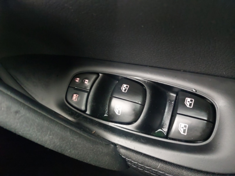 Used Nissan Qashqai 2018 for sale - 77031876: Photo 18