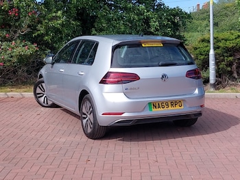 Used Volkswagen Golf 2019 for sale - 78751218: Photo
