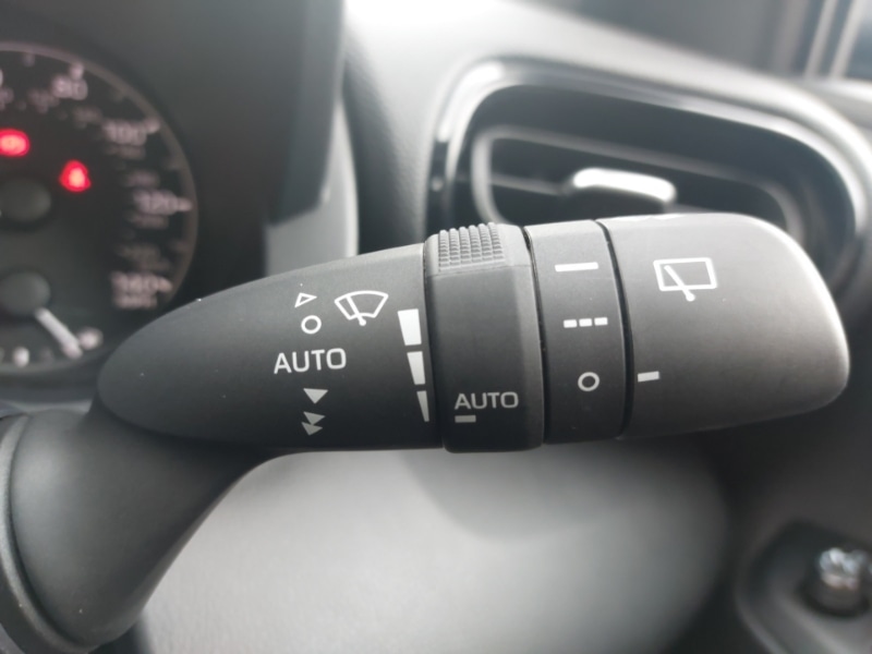 Used Mazda Mazda2 HYBRID 2024 for sale - 76478309: Photo 15