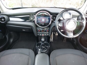 Used MINI Hatch 2021 for sale - 77933159: Photo