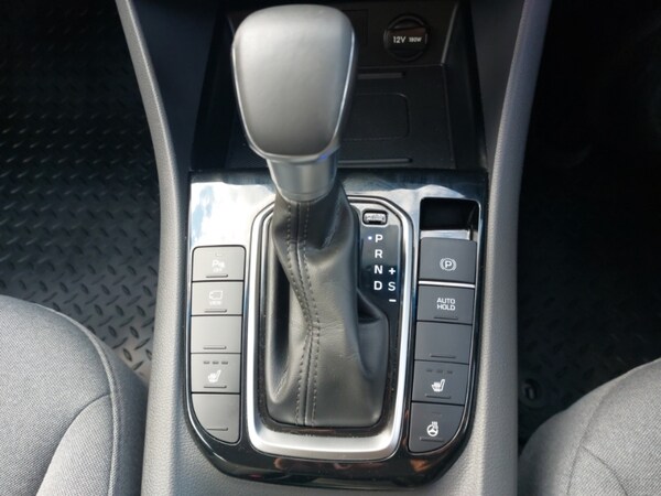 Used Hyundai IONIQ 2022 for sale - 76116324: Photo 17