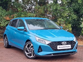 Used Hyundai i20 2023 for sale - 79704325: Photo