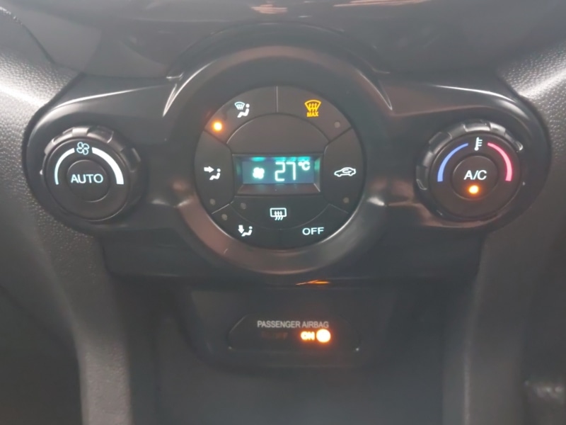 Used Ford Ecosport 2017 for sale - 76951935: Photo 17