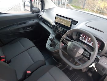 Used Citroen Berlingo 2024 for sale - 76925018: Photo