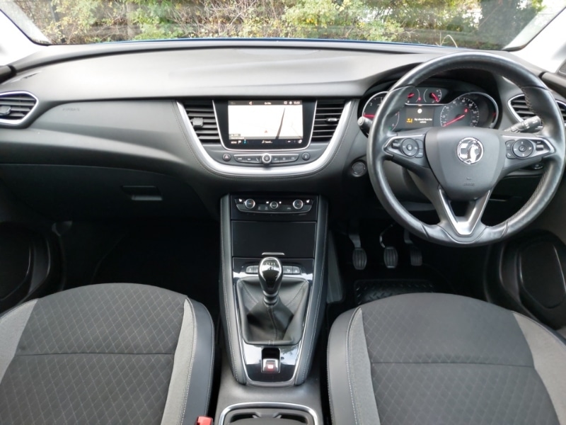 Used Vauxhall Grandland X 2018 for sale - 76440231: Photo 2