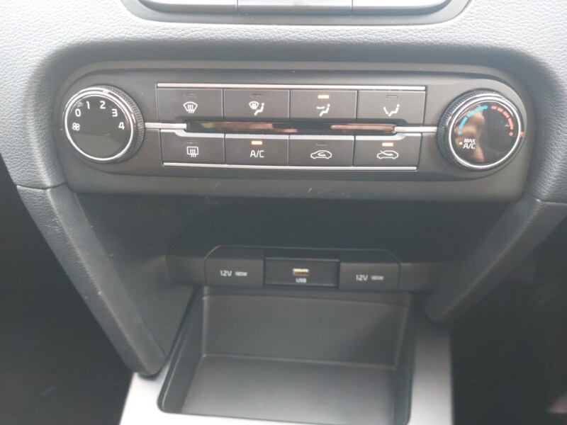 Used Kia XCeed 2022 for sale - 76331569: Photo 17