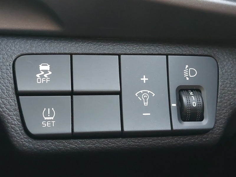 Used Kia Stonic 2019 for sale - 76567270: Photo 19