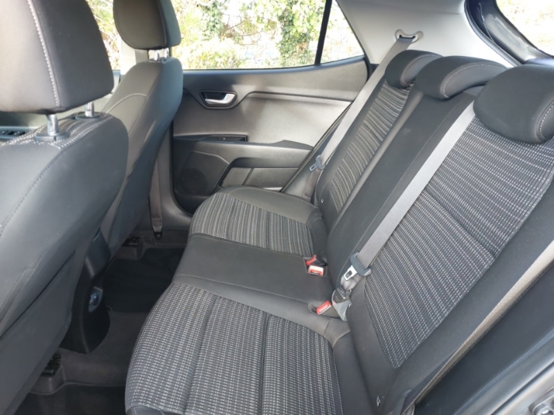 Used Kia Stonic 2019 for sale - 76567270: Photo 6