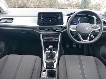 Used Volkswagen T-Roc 2022 for sale - 77908042: Photo