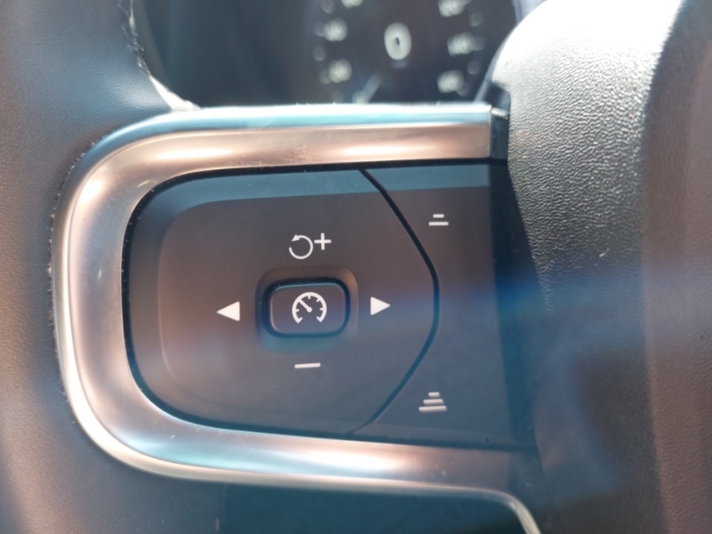 Used Volvo XC40 2023 for sale - 78169683: Photo 13