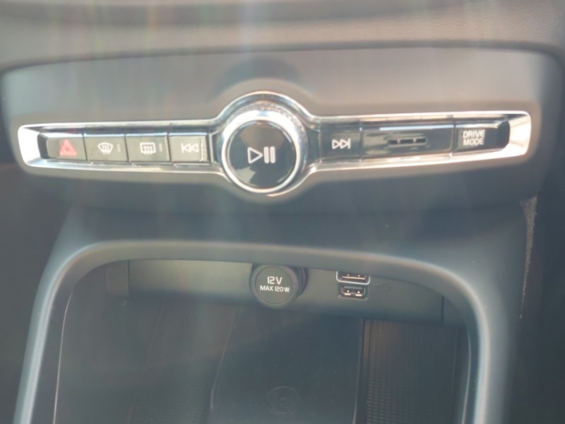 Used Volvo XC40 2023 for sale - 78169683: Photo 17