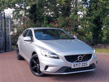 Used Volvo V40 2017 for sale - 78916719: Photo