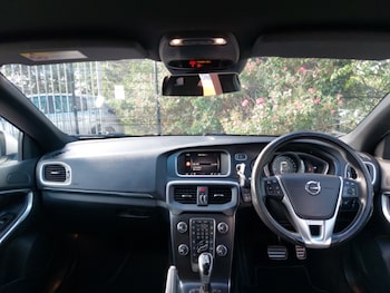 Used Volvo V40 2017 for sale - 78916719: Photo