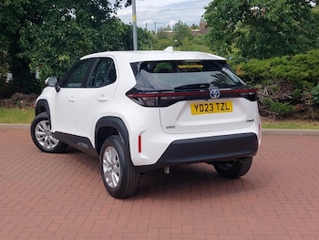 Used Toyota Yaris Cross 2023 for sale - 78921648: Photo