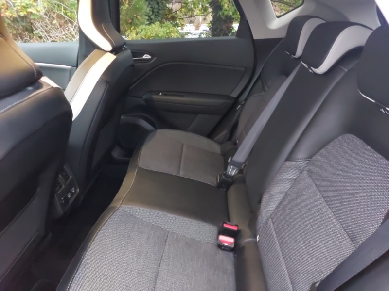 Used Renault Captur 2022 for sale - 76556630: Photo 6